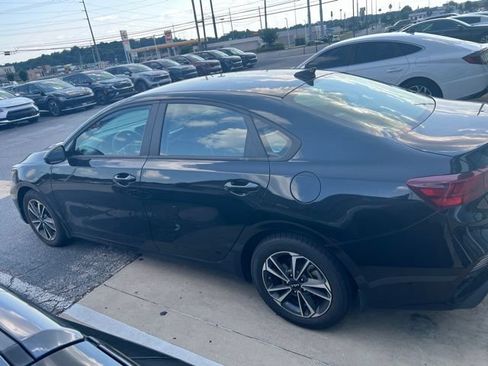 Used 2024 Kia Forte LXS FWD image 2