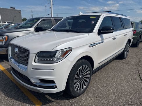 Used 2019 Lincoln Navigator L Reserve AWD/4WD image 24