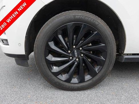 Used 2020 Lincoln Navigator L Reserve w/ Equipment Group 208A Reserve image 5