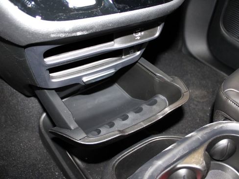 New 2026 Chrysler Pacifica Select image 18