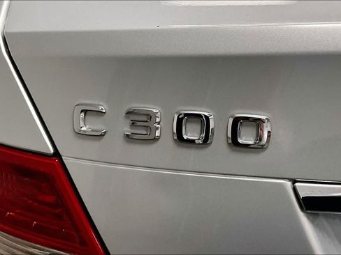 Used 2010 Mercedes-Benz C 300 4MATIC Sedan image 31
