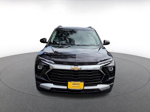 Used 2025 Chevrolet TrailBlazer LT w/ Driver Confidence Package AWD/4WD image 4