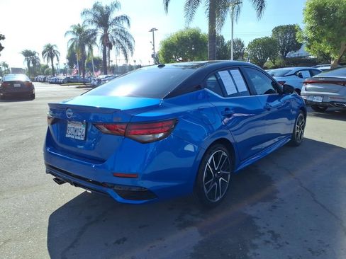 Certified 2025 Nissan Sentra SR FWD image 6