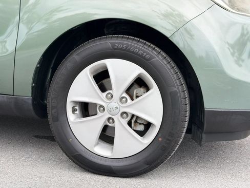 Used 2014 Kia Soul FWD image 11