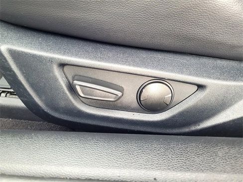 Used 2021 Ford Mustang Premium image 10