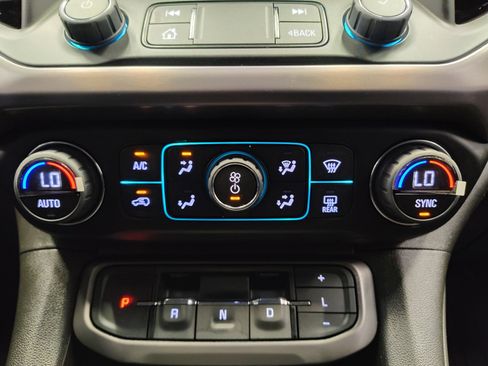 Used 2023 GMC Acadia AT4 w/ Technology Package image 22