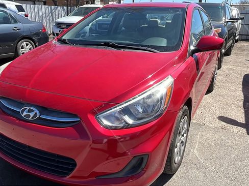 Used 2016 Hyundai Accent SE image 1