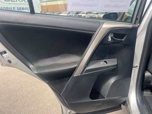 Used 2014 Toyota RAV4 XLE image 15