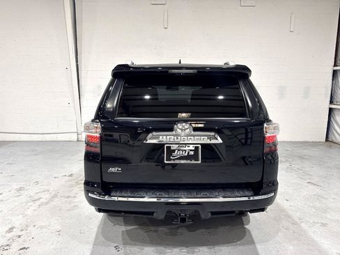 Used 2016 Toyota 4Runner Limited AWD/4WD image 26