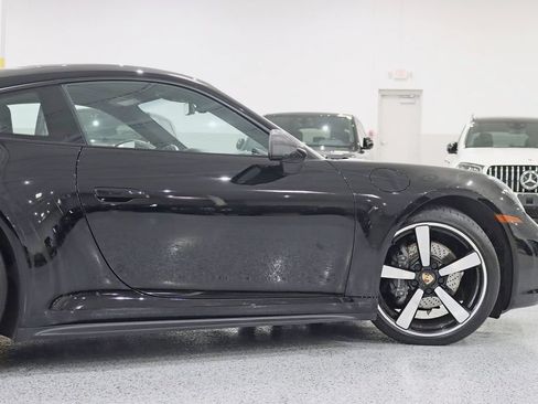 Used 2023 Porsche 911 Carrera T RWD image 11