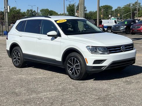 Used 2021 Volkswagen Tiguan SE R-Line FWD image 7
