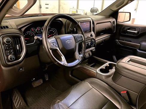 Used 2020 Chevrolet Silverado 1500 LT Trail Boss AWD/4WD image 12