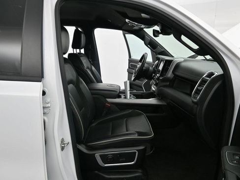 Used 2024 RAM 1500 Laramie image 10