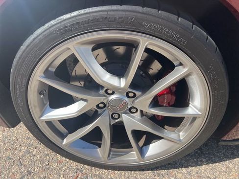 Used 2016 Chevrolet Corvette Z06 w/ 3LZ Preferred Equipment Group RWD image 16