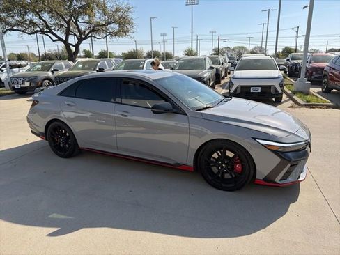 Used 2025 Hyundai Elantra N image 2
