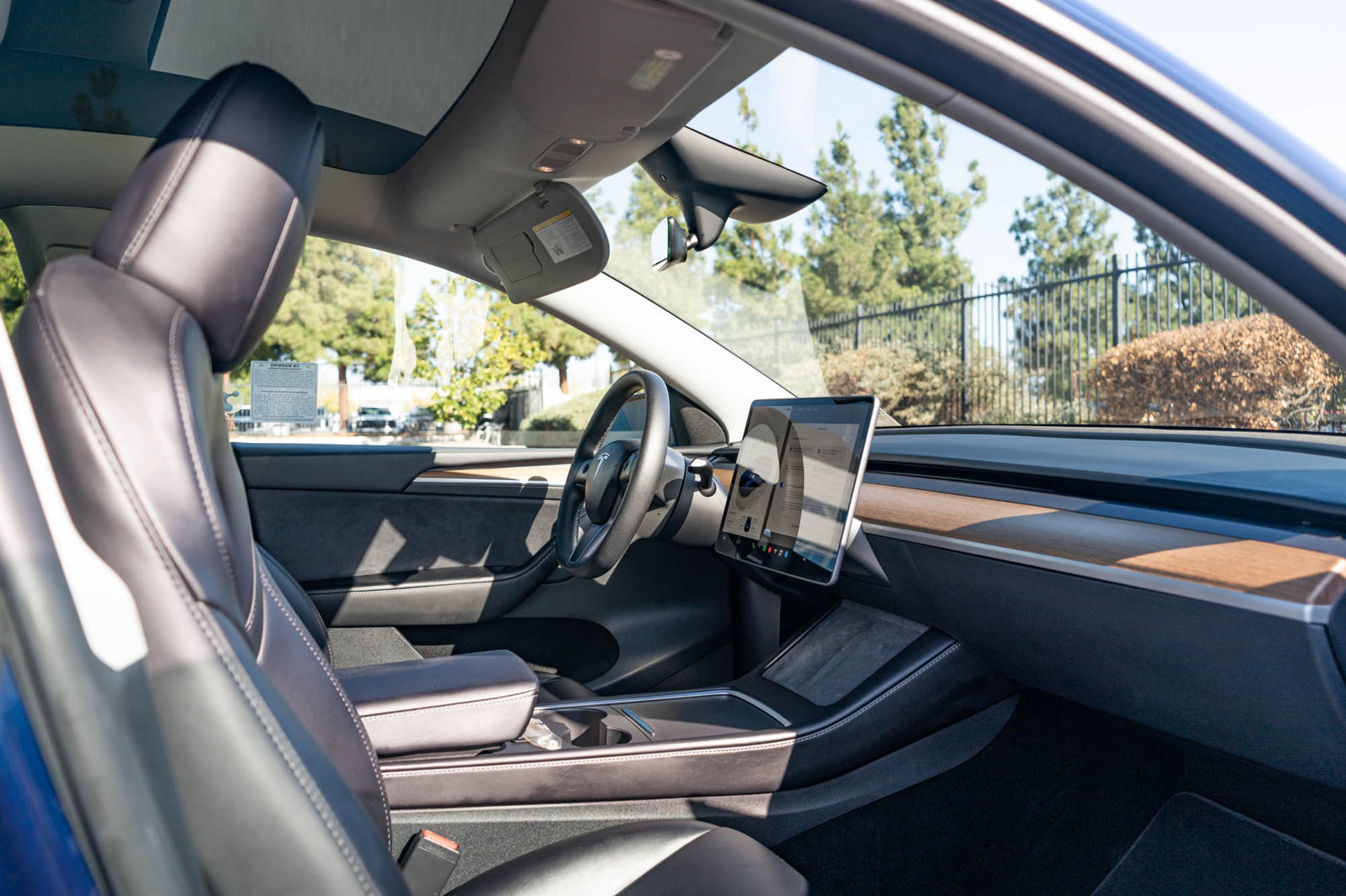 Used 2023 Tesla Model Y Long Range AWD/4WD image 21