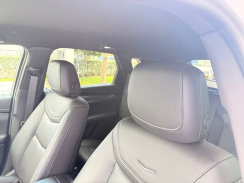Used 2022 Cadillac XT5 Luxury FWD image 13
