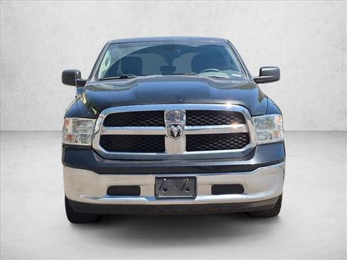 Used 2020 RAM 1500 Classic SLT AWD/4WD image 2