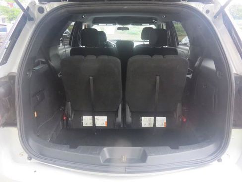 Used 2017 Ford Explorer XLT AWD/4WD image 26