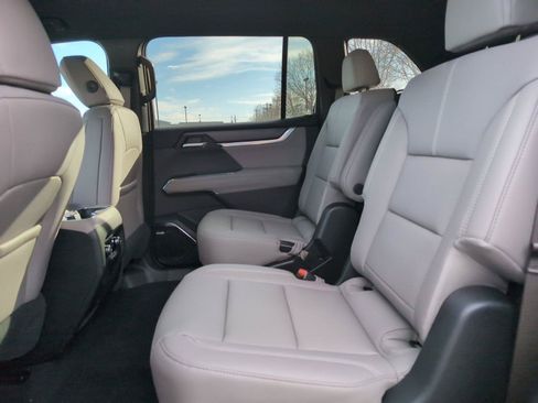 New 2026 GMC Acadia Elevation w/ Elevation Premium Package FWD image 28