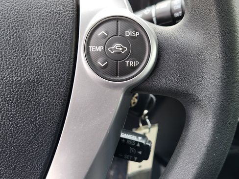 Used 2016 Toyota Prius C Two image 22