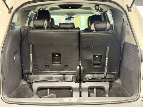 Used 2021 Toyota Sienna LE FWD image 10