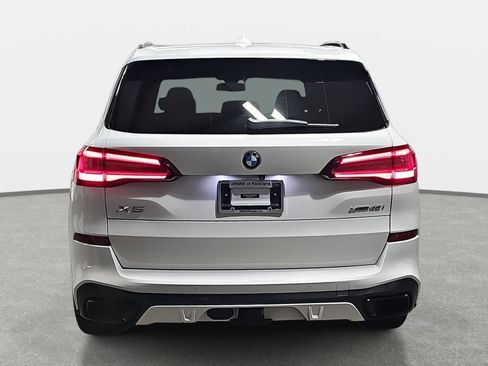 Used 2021 BMW X5 xDrive40i w/ M Sport Package image 6