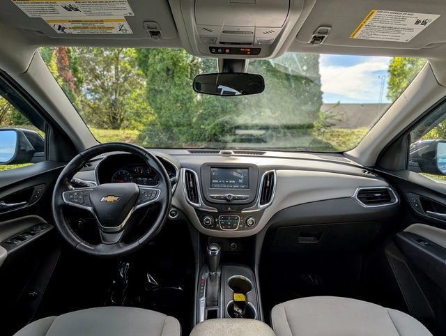 Used 2018 Chevrolet Equinox LT FWD image 13