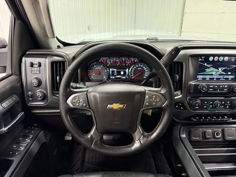 Used 2019 Chevrolet Silverado 2500 LTZ w/ Duramax Plus Package image 18