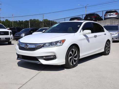 Used 2016 Honda Accord EX-L image 30