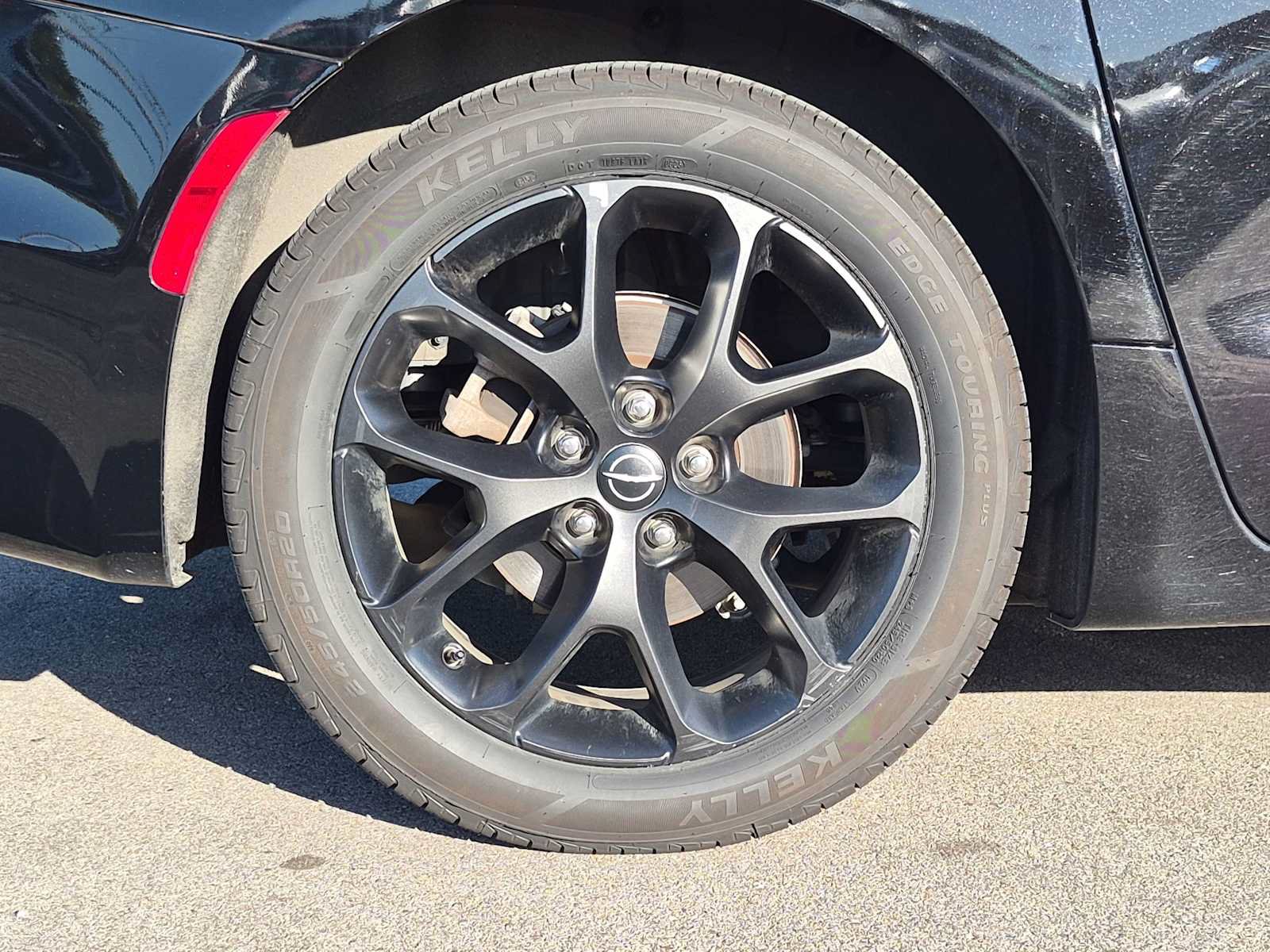 Used 2025 Chrysler Pacifica Limited FWD image 14