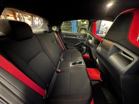 Used 2025 Honda Civic Type R image 5