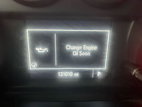 Used 2020 Chevrolet Silverado 2500 W/T w/ WT Convenience Package image 3