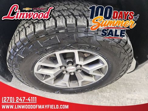 Used 2021 GMC Canyon AT4 AWD/4WD image 9