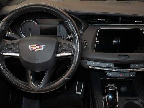 Used 2020 Cadillac XT4 Sport AWD/4WD image 16