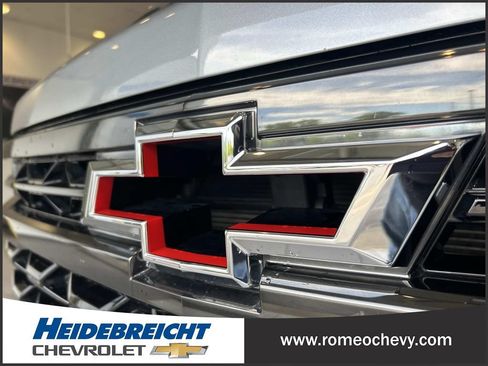 Used 2024 Chevrolet Silverado 1500 ZR2 w/ Technology Package AWD/4WD image 40