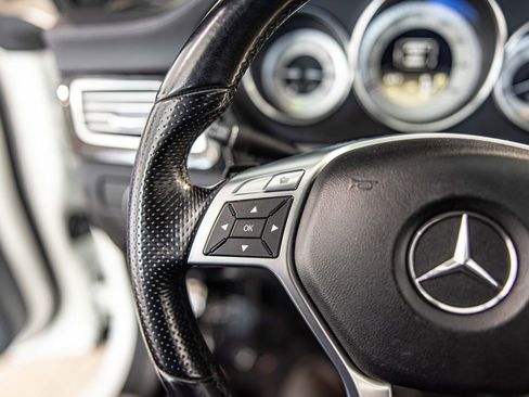 Used 2012 Mercedes-Benz CLS 550 4MATIC image 25