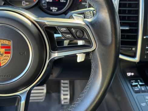 Used 2016 Porsche Cayenne GTS image 30