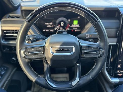 Used 2025 GMC Yukon Denali Ultimate image 24