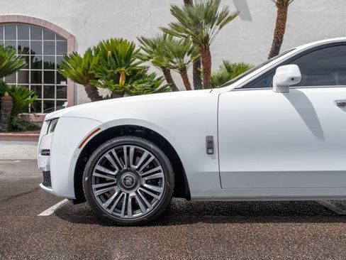 Used 2022 Rolls-Royce Ghost AWD/4WD image 13