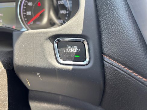 Used 2023 GMC Acadia AT4 AWD/4WD image 30