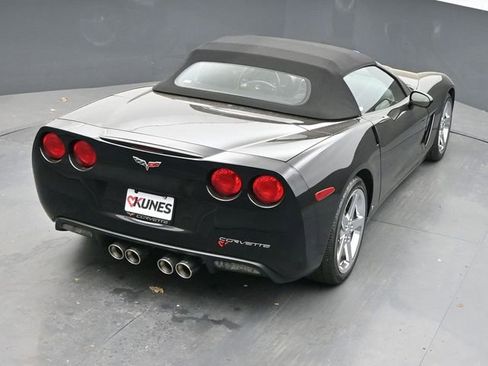 Used 2007 Chevrolet Corvette Convertible w/ Preferred Equipment Group RWD image 30