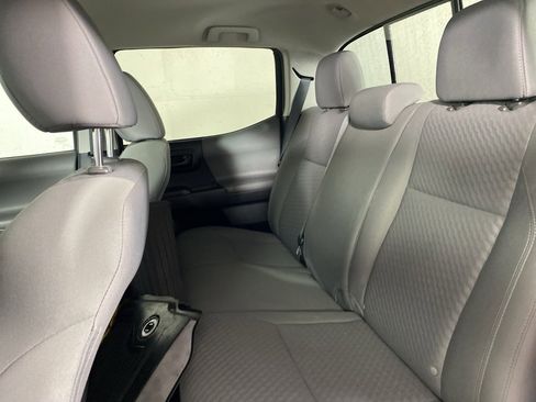 Used 2022 Toyota Tacoma SR image 10