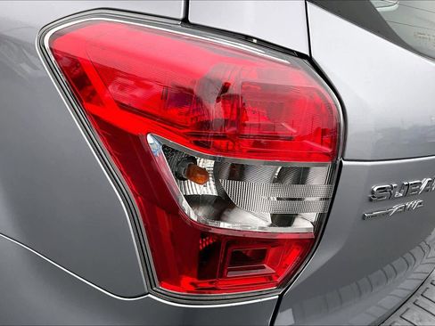 Used 2016 Subaru Forester 2.5i w/ Alloy Wheel Package image 28