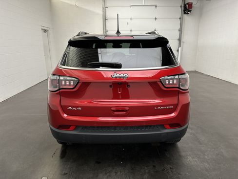 Used 2025 Jeep Compass Limited AWD/4WD image 8