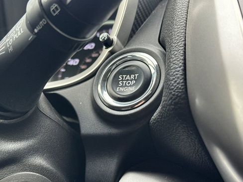 Used 2025 Mitsubishi Eclipse Cross SE image 23