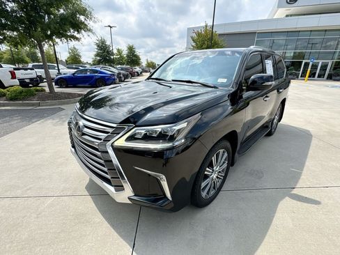 Used 2017 Lexus LX 570 4WD w/ Luxury Package image 5