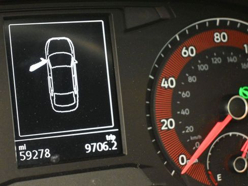 Used 2019 Volkswagen Jetta GLI image 3