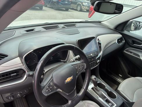 Used 2020 Chevrolet Equinox Premier FWD image 10