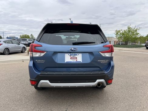Used 2022 Subaru Forester Touring image 12